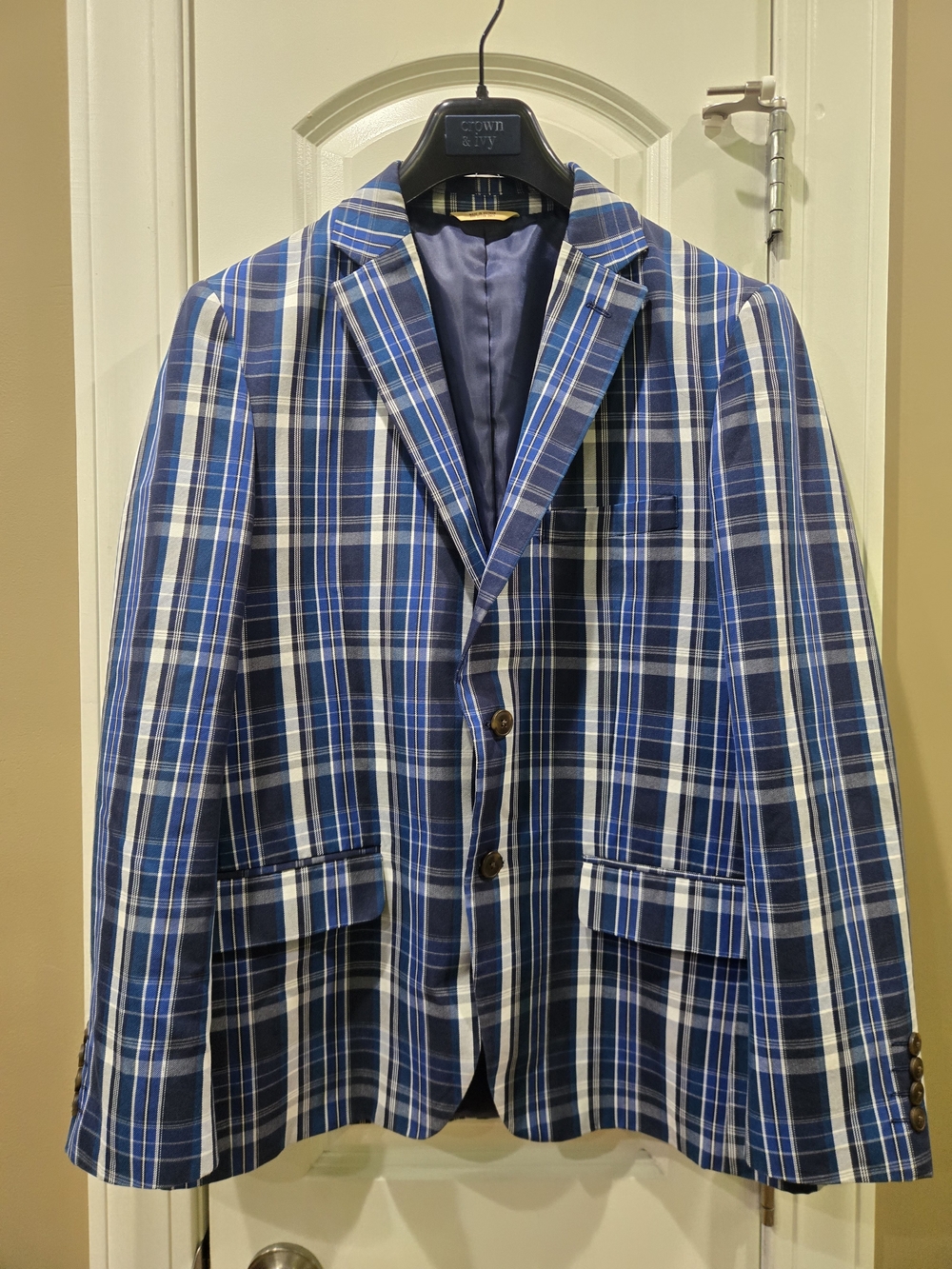 New Without Tags Haggar Blue and White Plaid Sport Coat